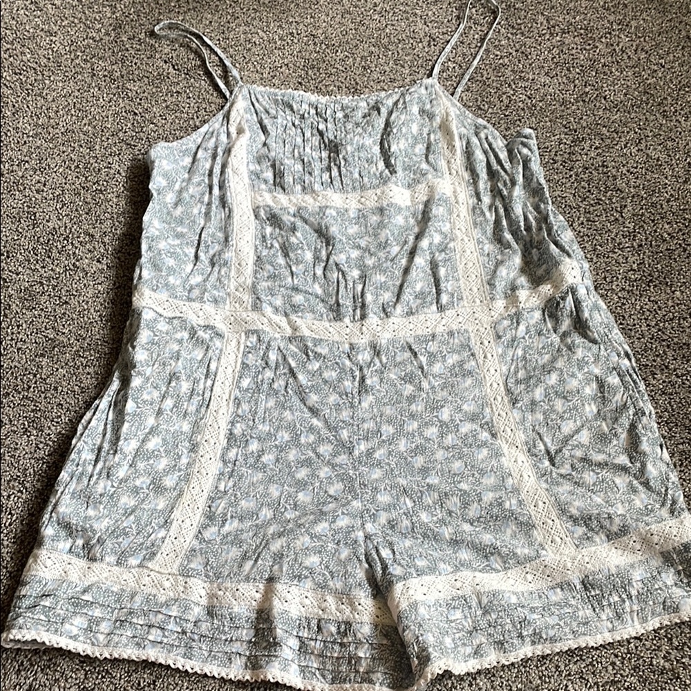 Aerie Gray and Cream Lace Trim Romper